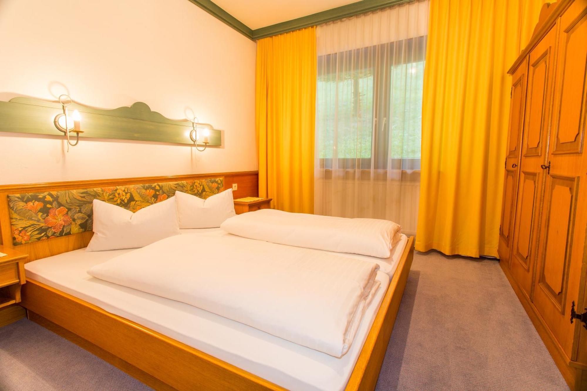 Ferienland Stubai Aparthotel Fulpmes Quarto foto